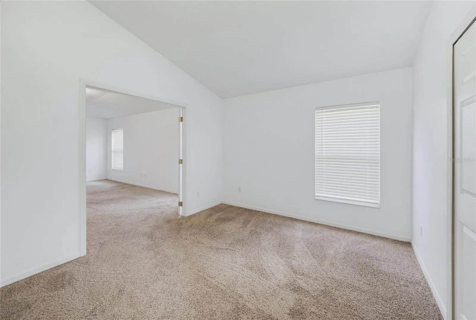 5251 LOS PALMA VISTA DR