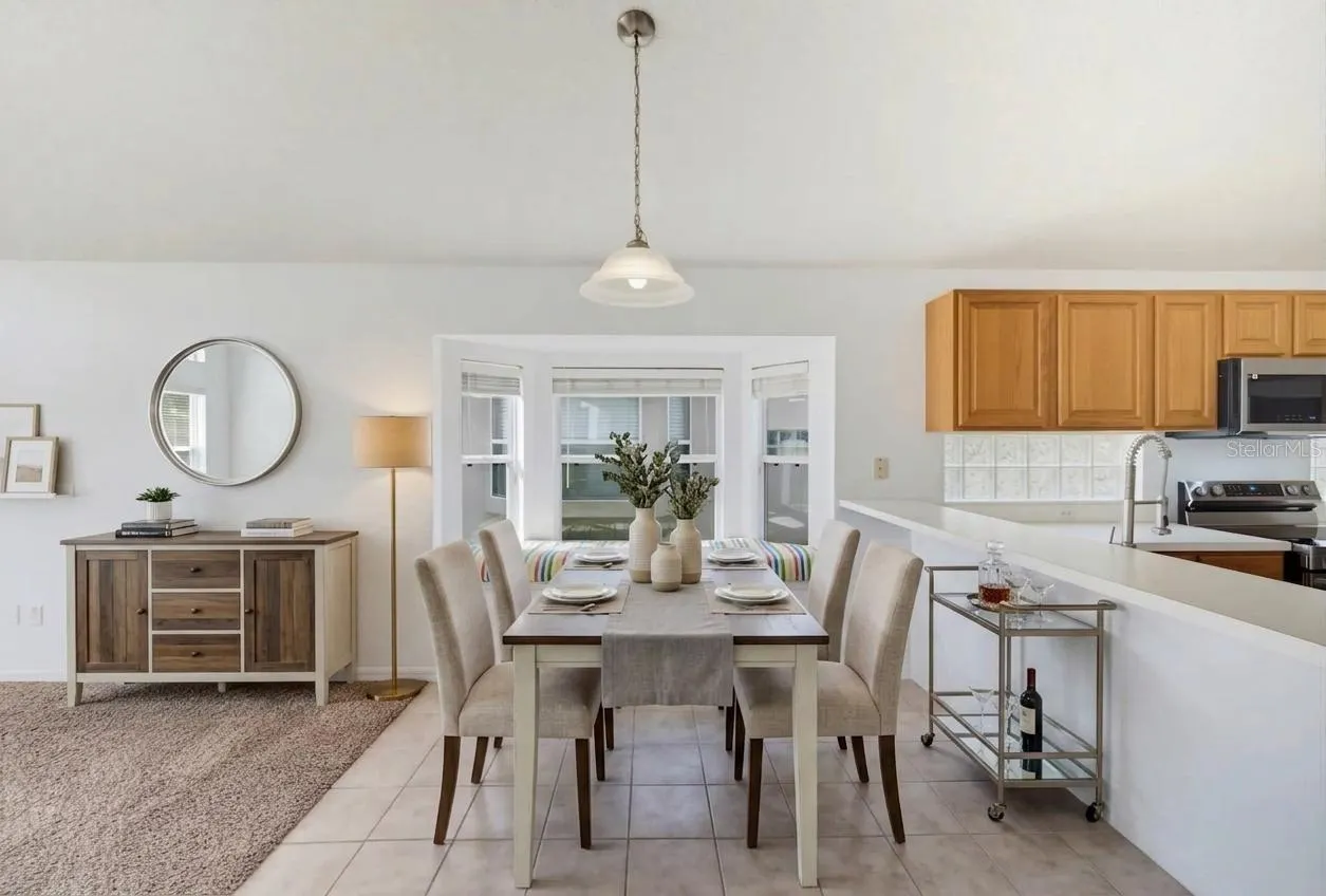 5251 LOS PALMA VISTA DR
