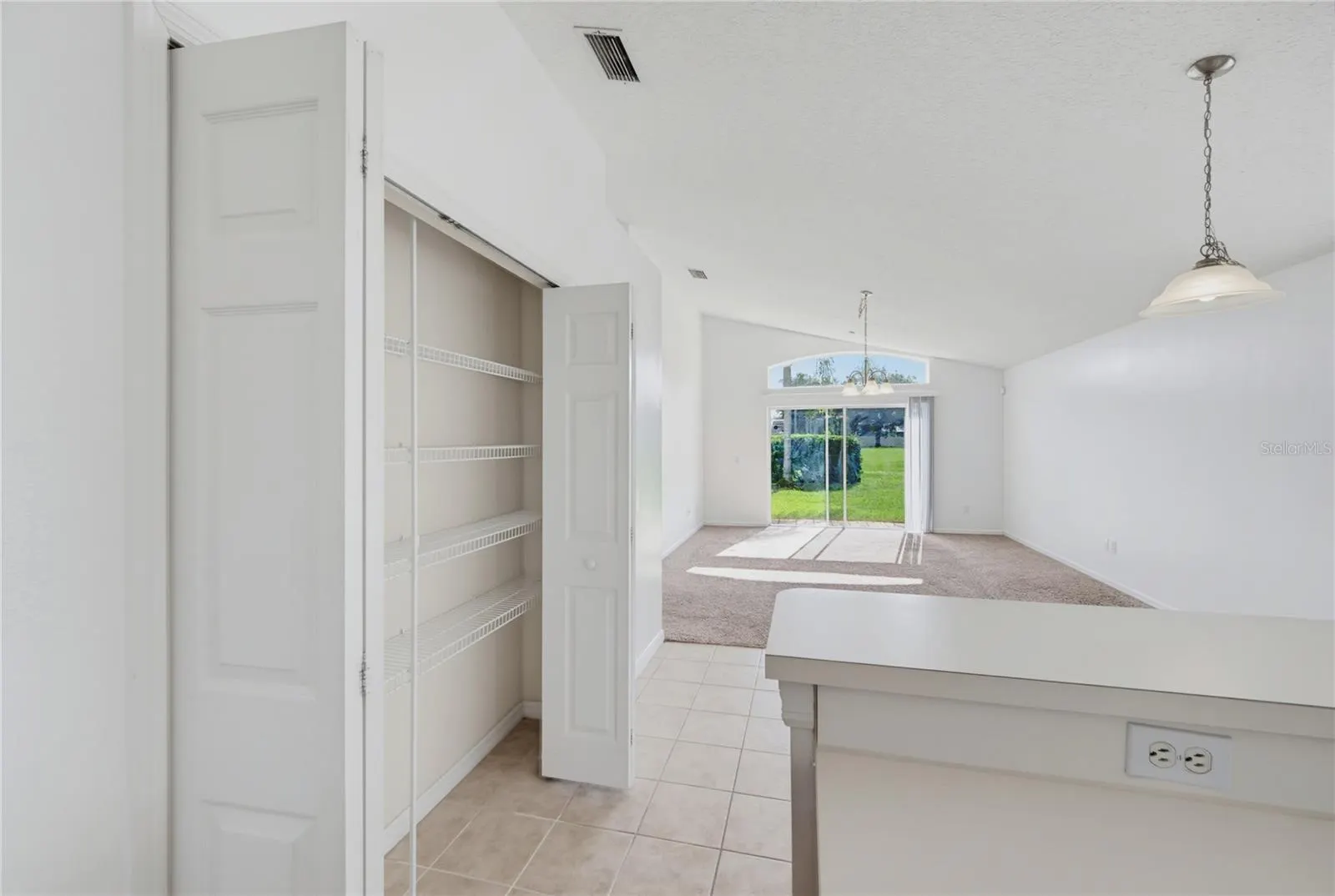 5251 LOS PALMA VISTA DR