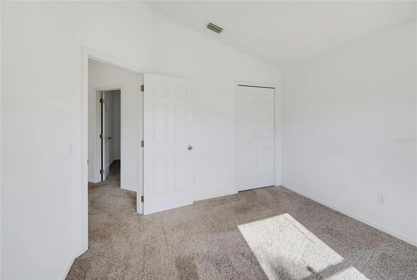 5251 LOS PALMA VISTA DR