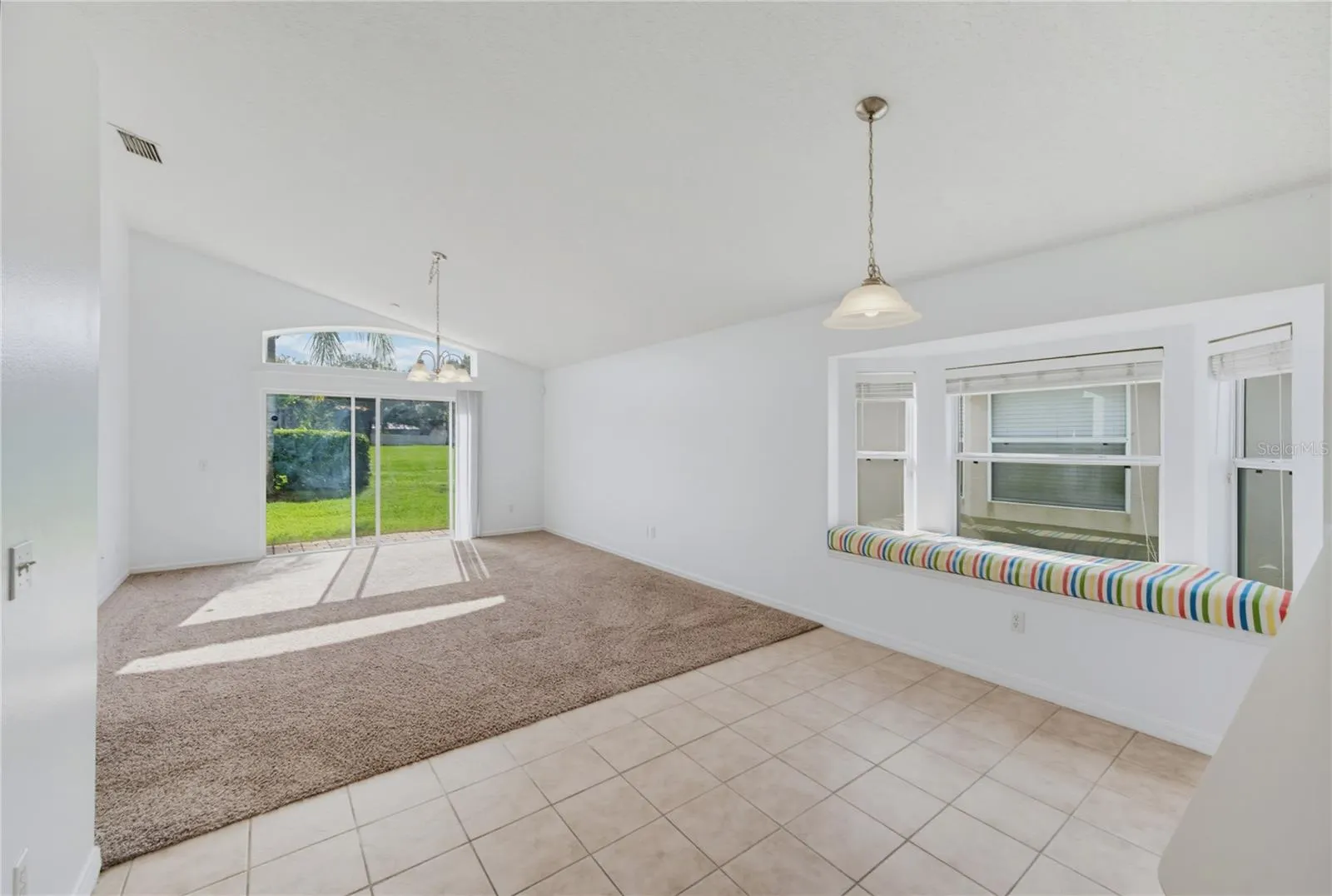 5251 LOS PALMA VISTA DR