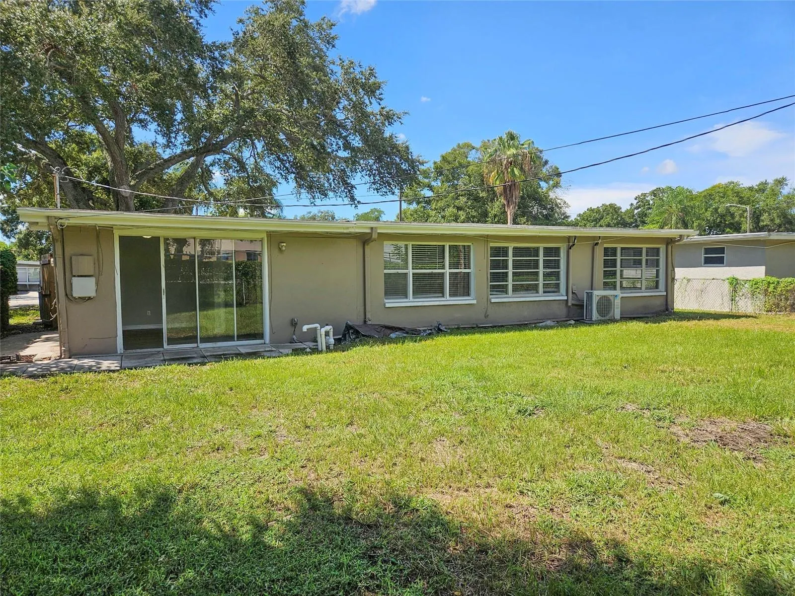 2160 ALEMANDA DR