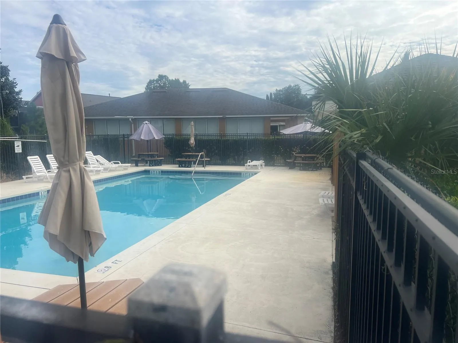 237 WALPOLE LOOP