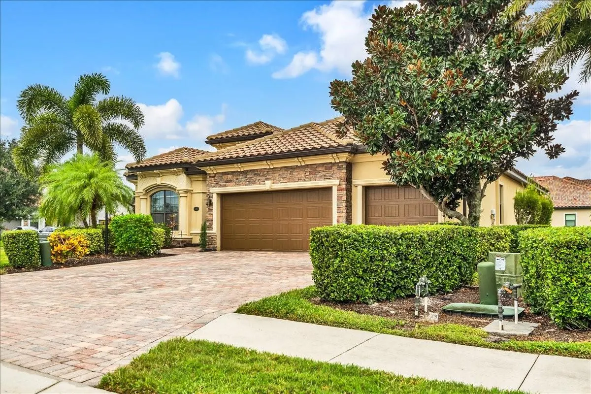 13003 BELKNAP PL