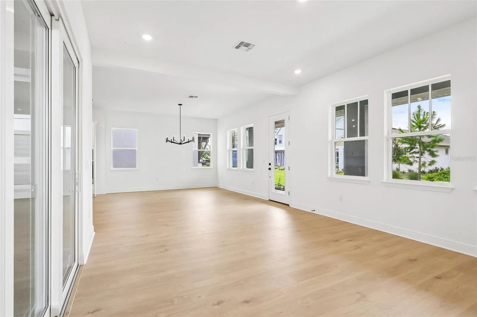10157 GOBAT ALLEY ST