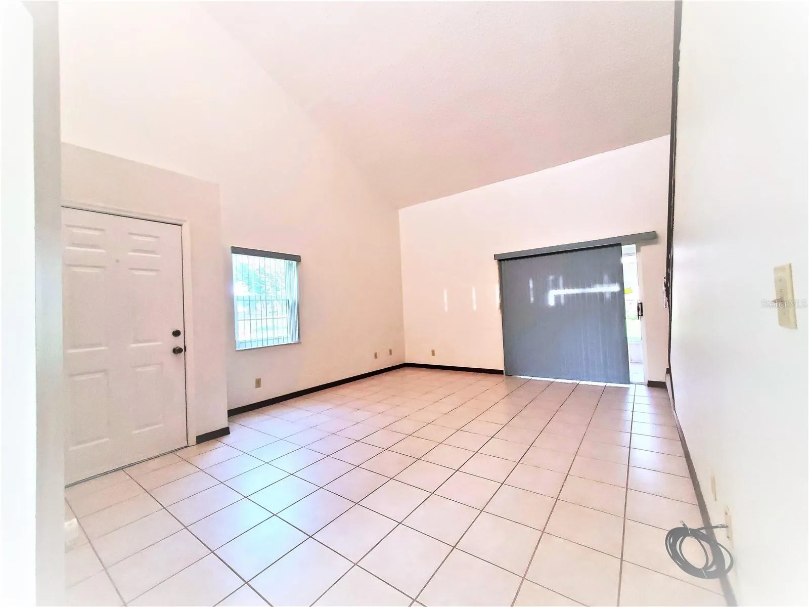 1423 DISSTON AVE