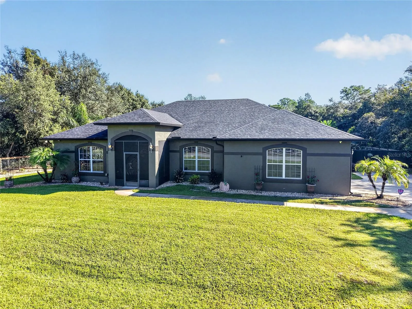 42626 ROYAL TRAILS RD