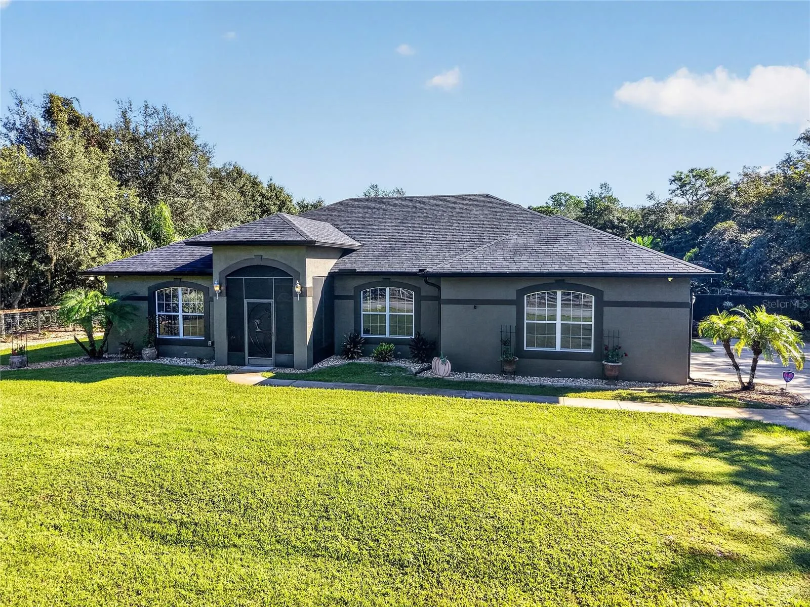 42626 ROYAL TRAILS RD