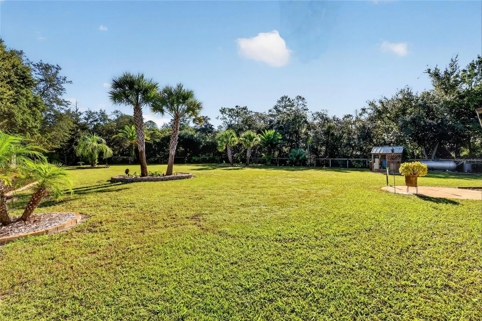 42626 ROYAL TRAILS RD