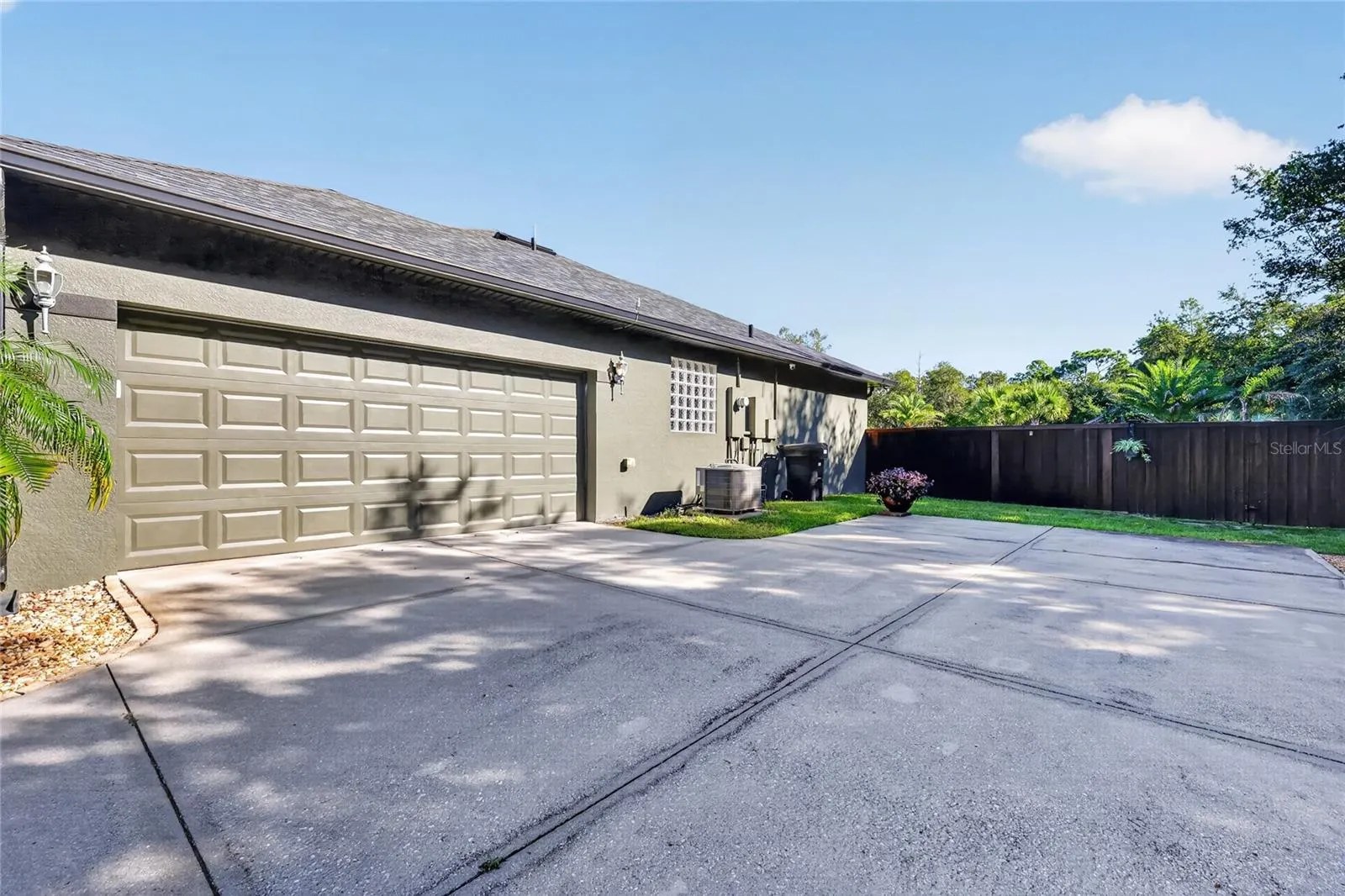 42626 ROYAL TRAILS RD