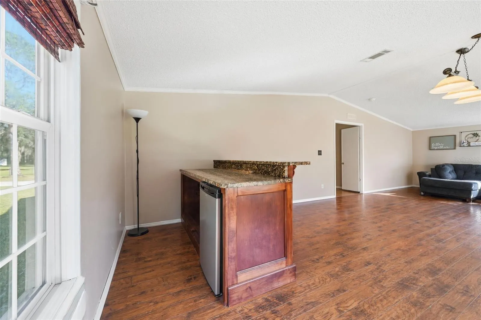 40928 BRIDLE PATH LN