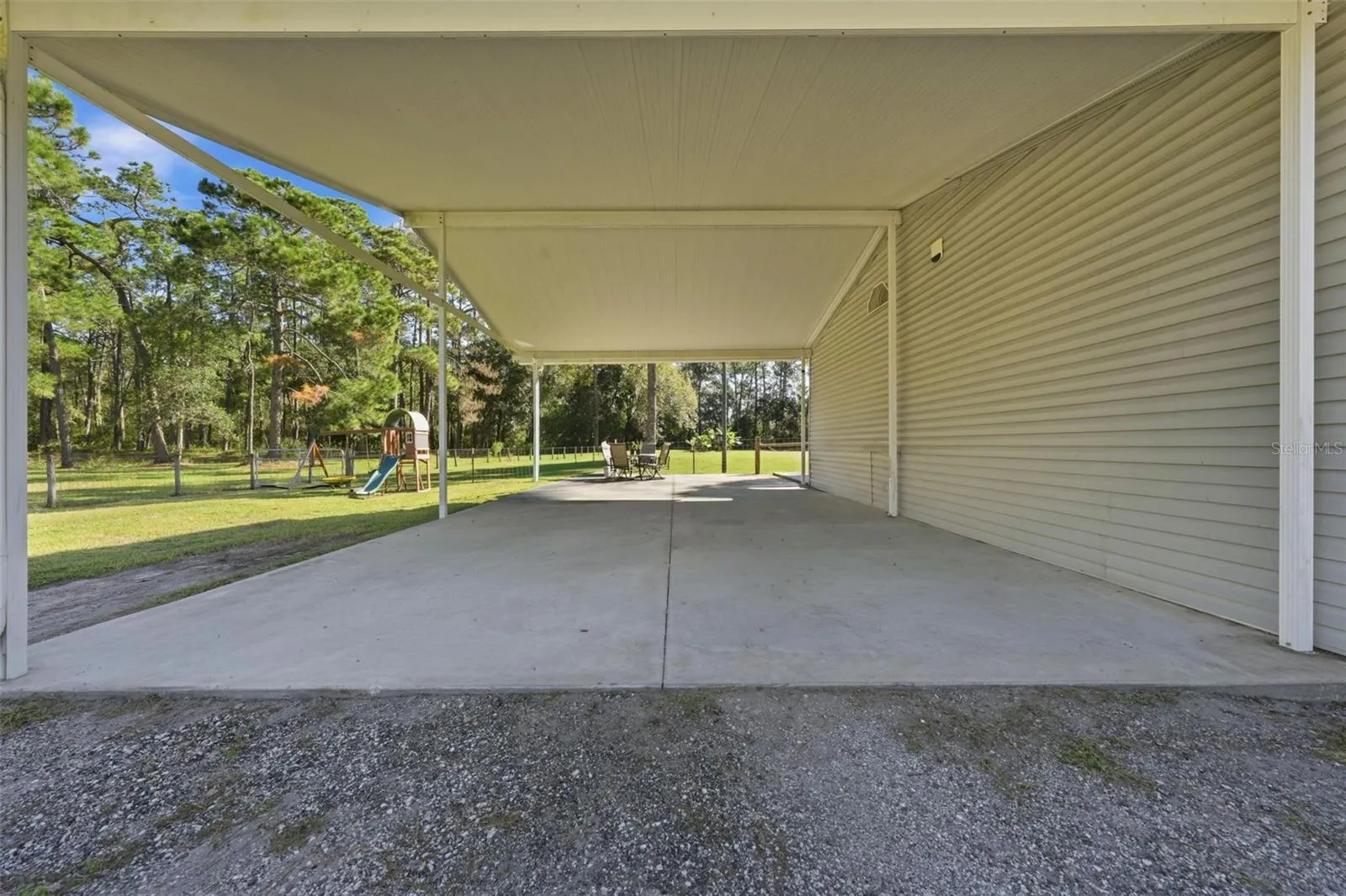 40928 BRIDLE PATH LN