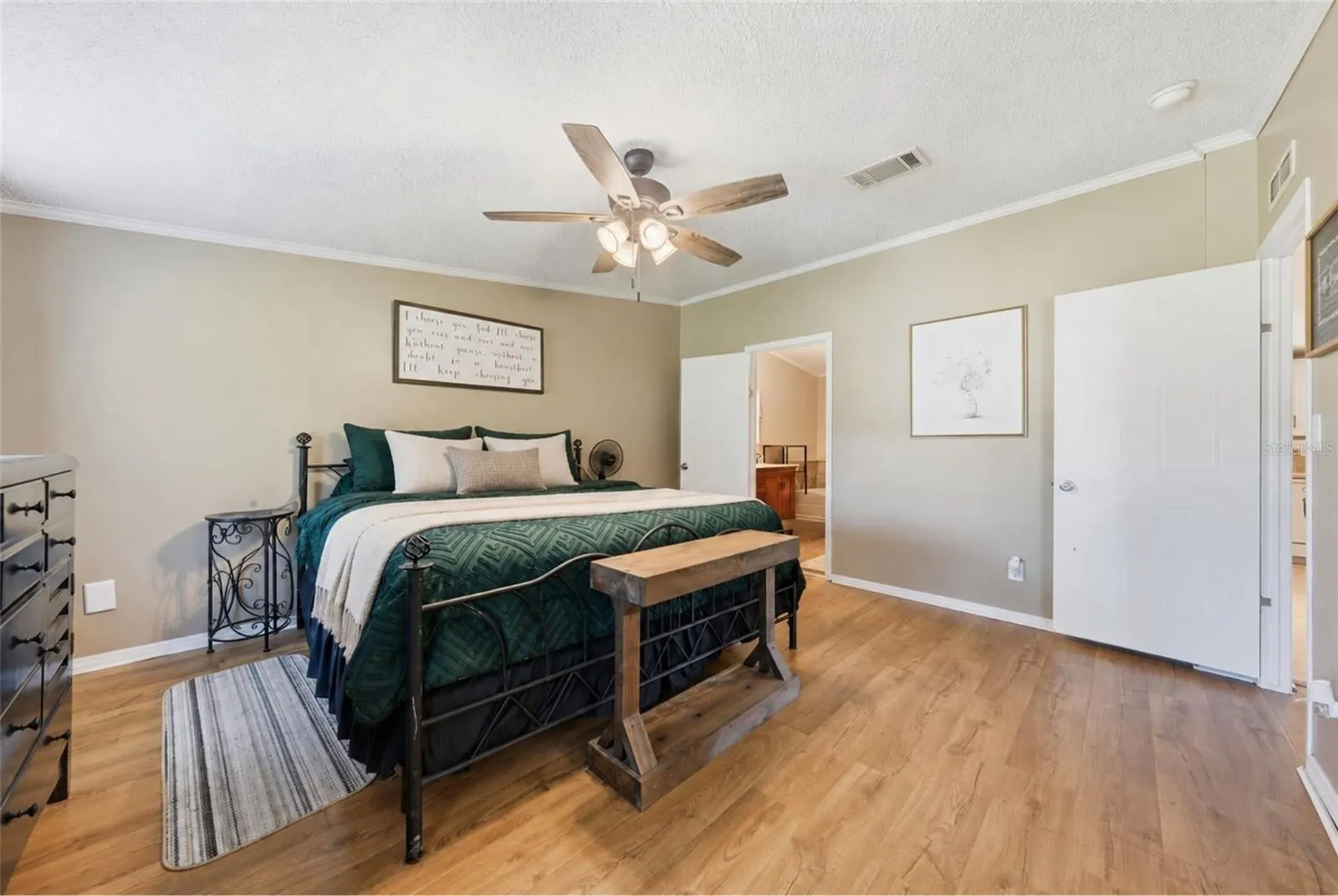 40928 BRIDLE PATH LN
