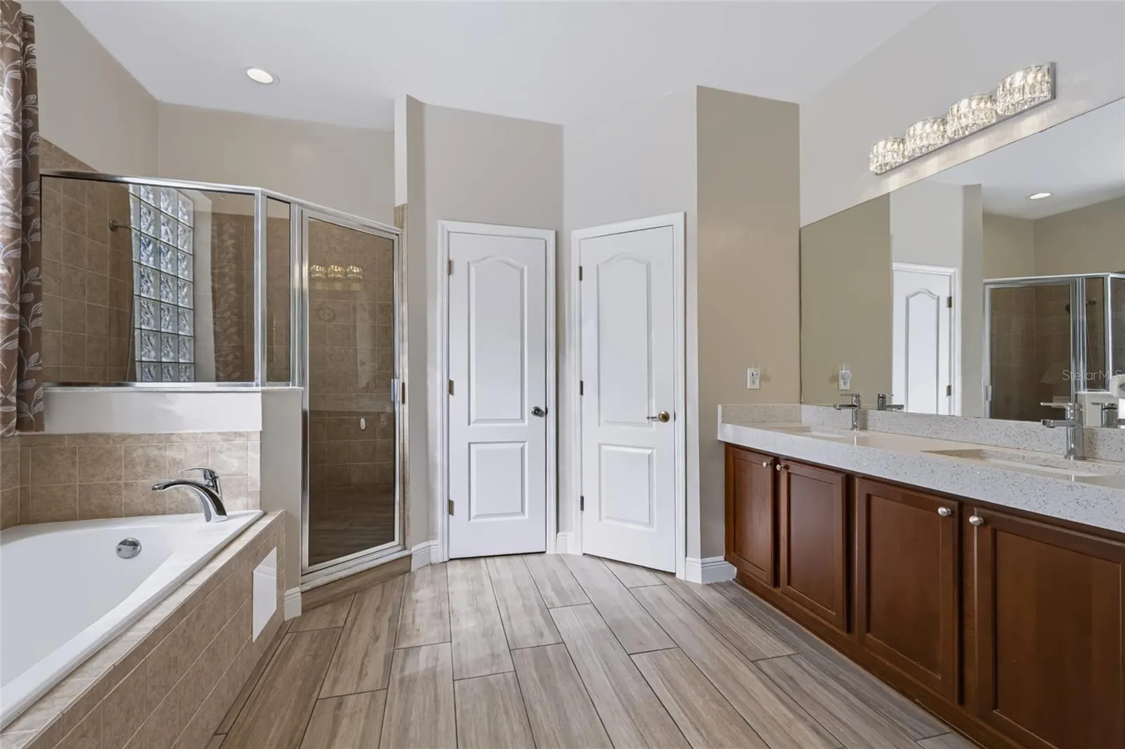 2970 SOUTHERN PINES LOOP