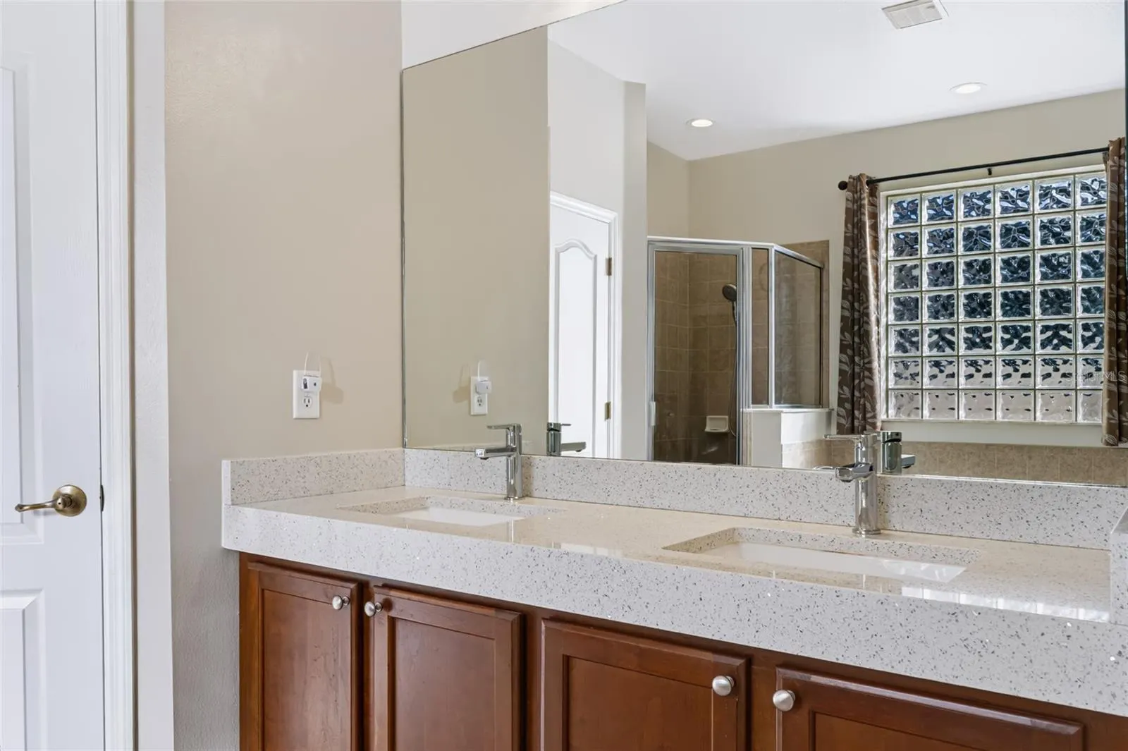 2970 SOUTHERN PINES LOOP