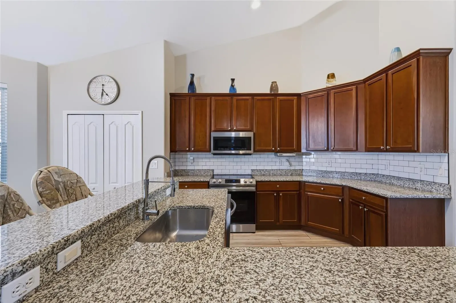 2970 SOUTHERN PINES LOOP