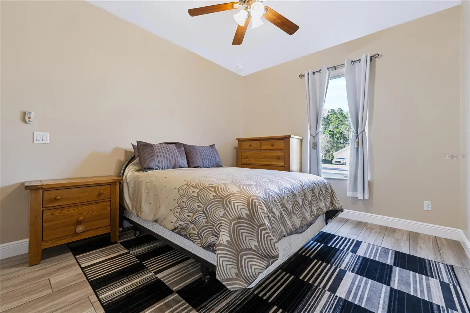2970 SOUTHERN PINES LOOP