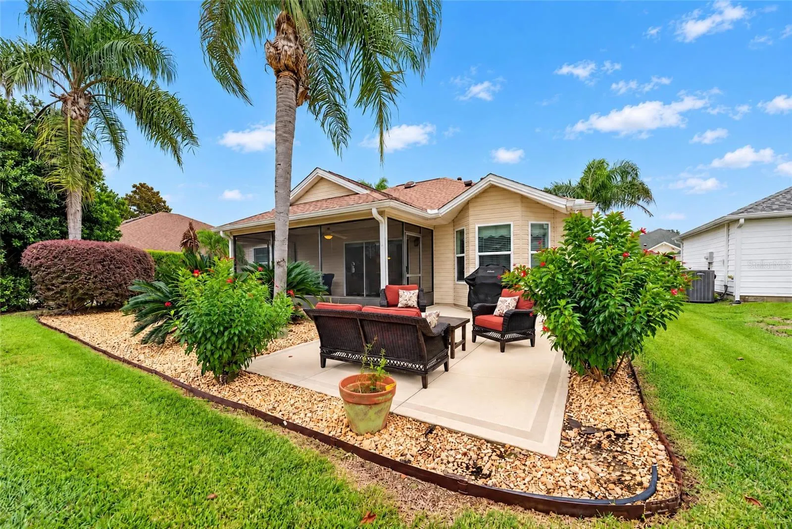 1743 OCONEE PL
