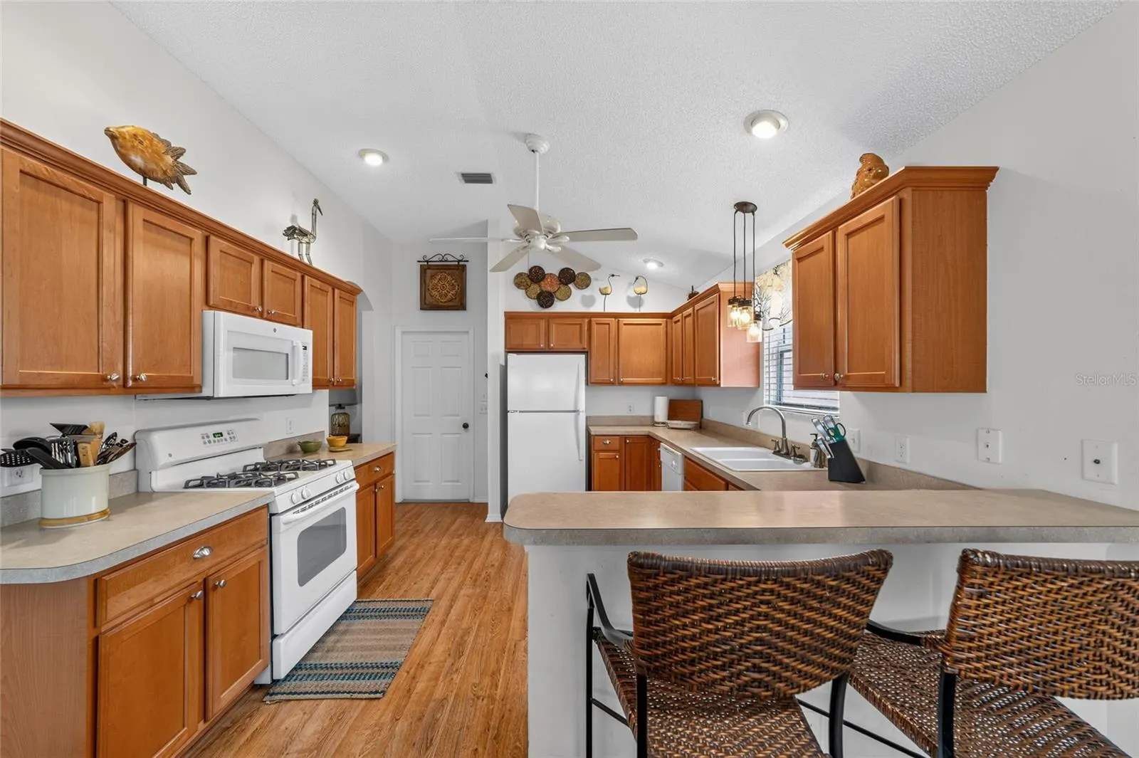 1743 OCONEE PL