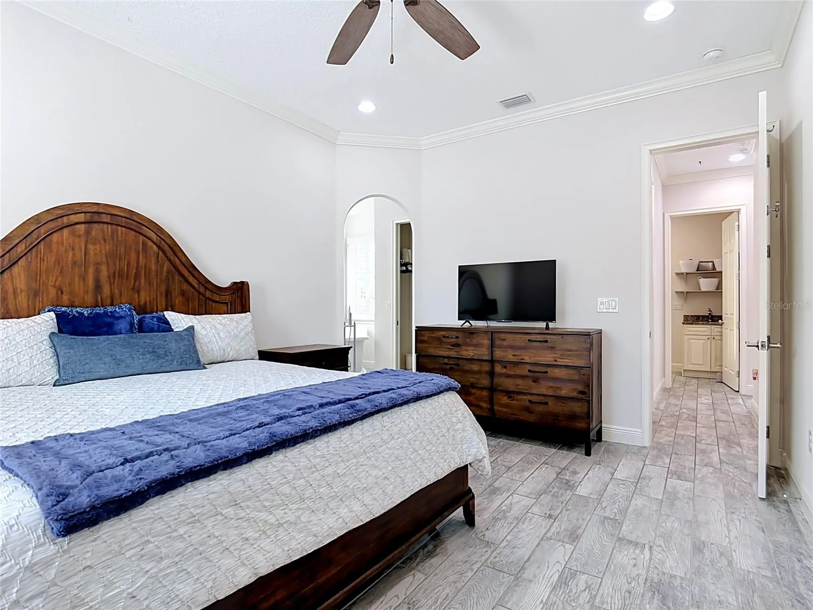 7133 INDIANGRASS RD