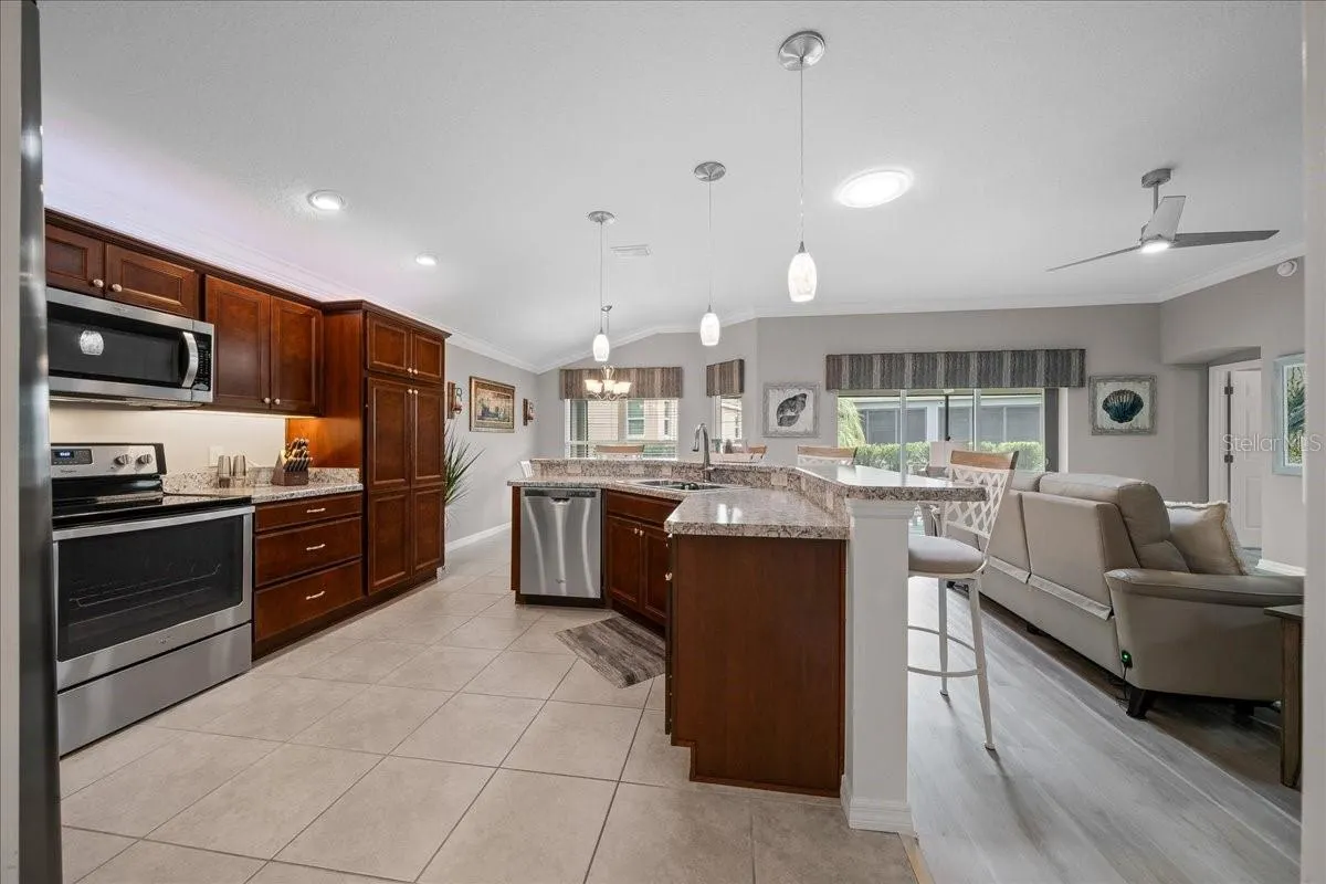 3335 VELTRE WAY