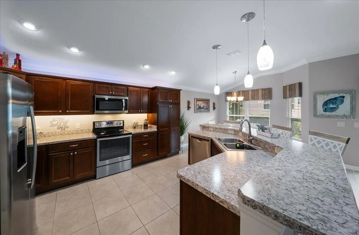 3335 VELTRE WAY