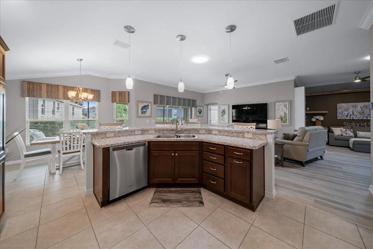 3335 VELTRE WAY