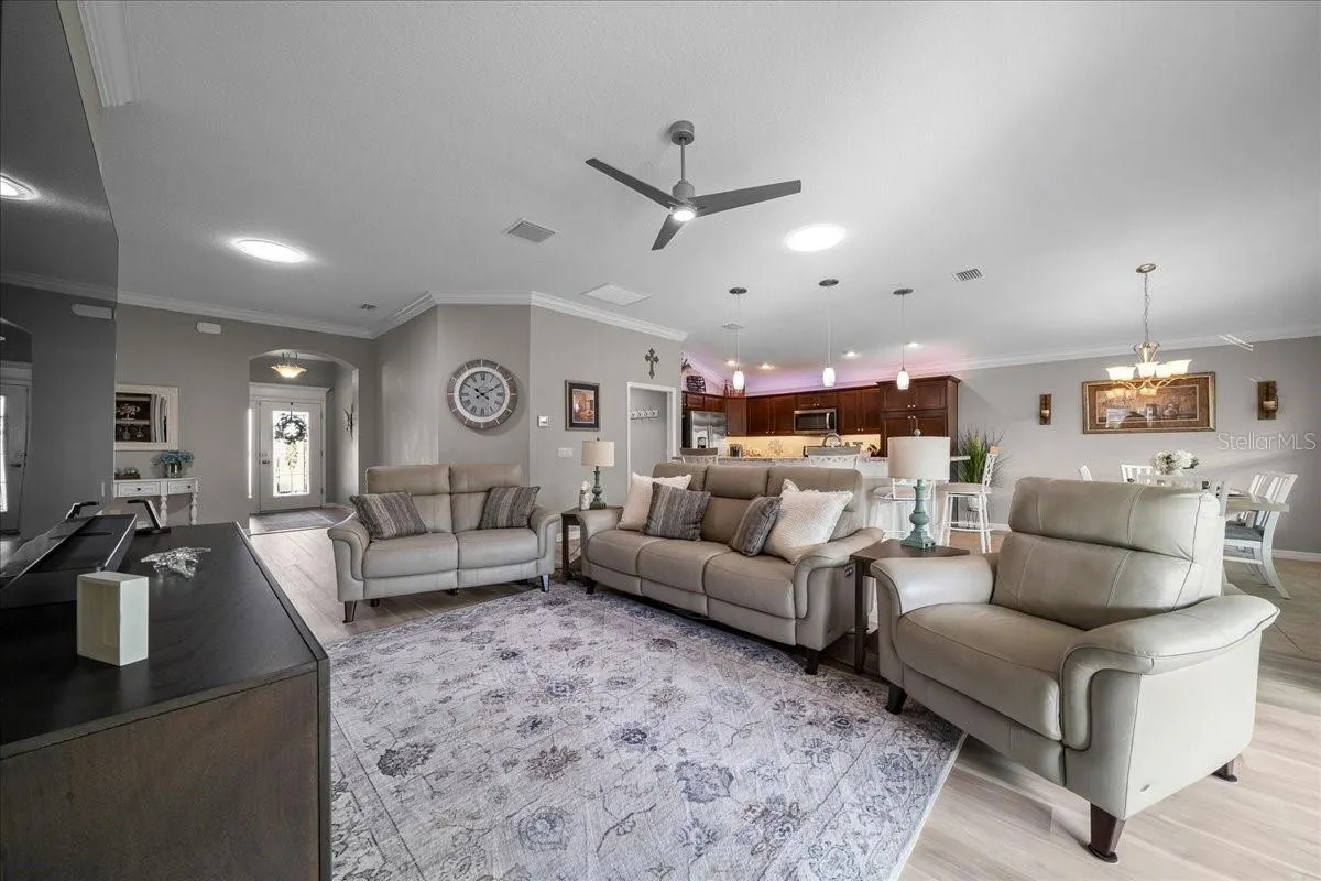 3335 VELTRE WAY