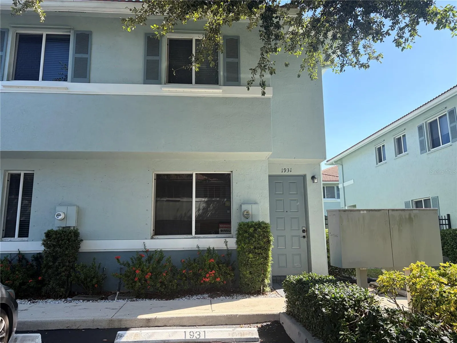 1931 GARDENIA CT