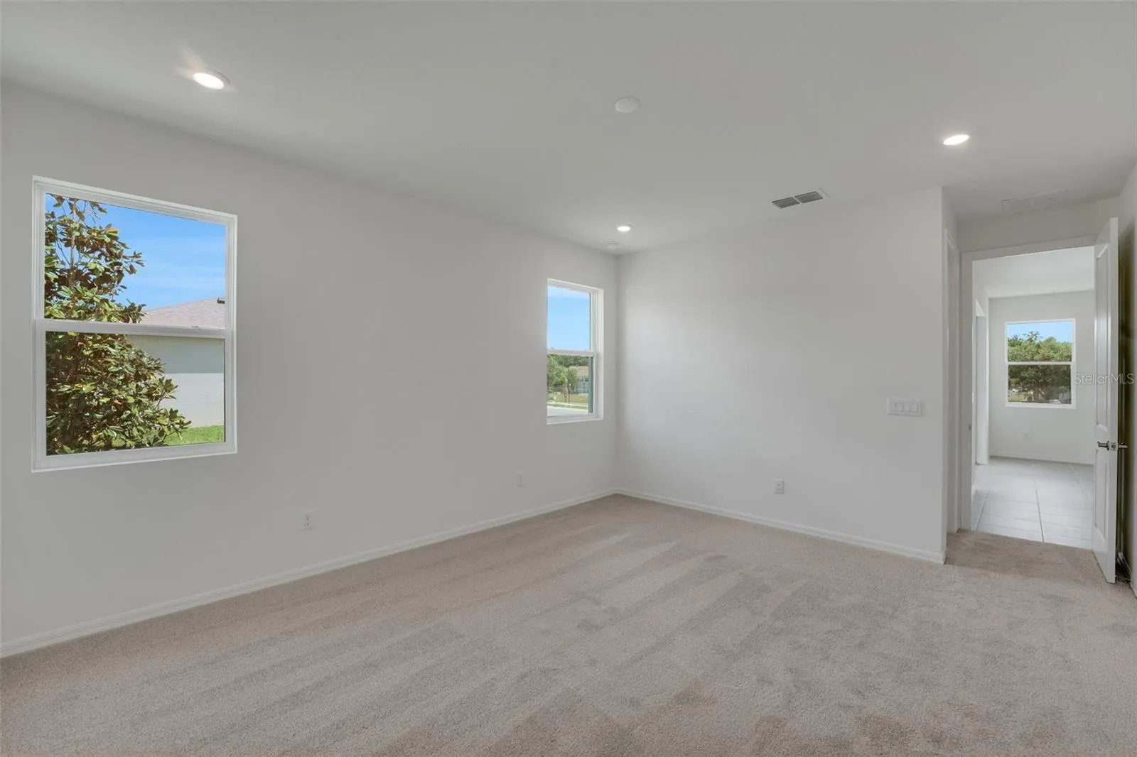 13716 EVERBREEZE LN