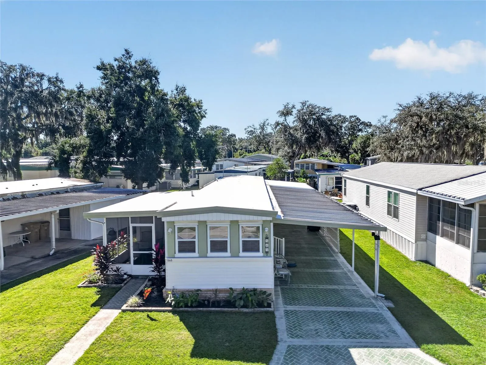 565 TAMMI DR