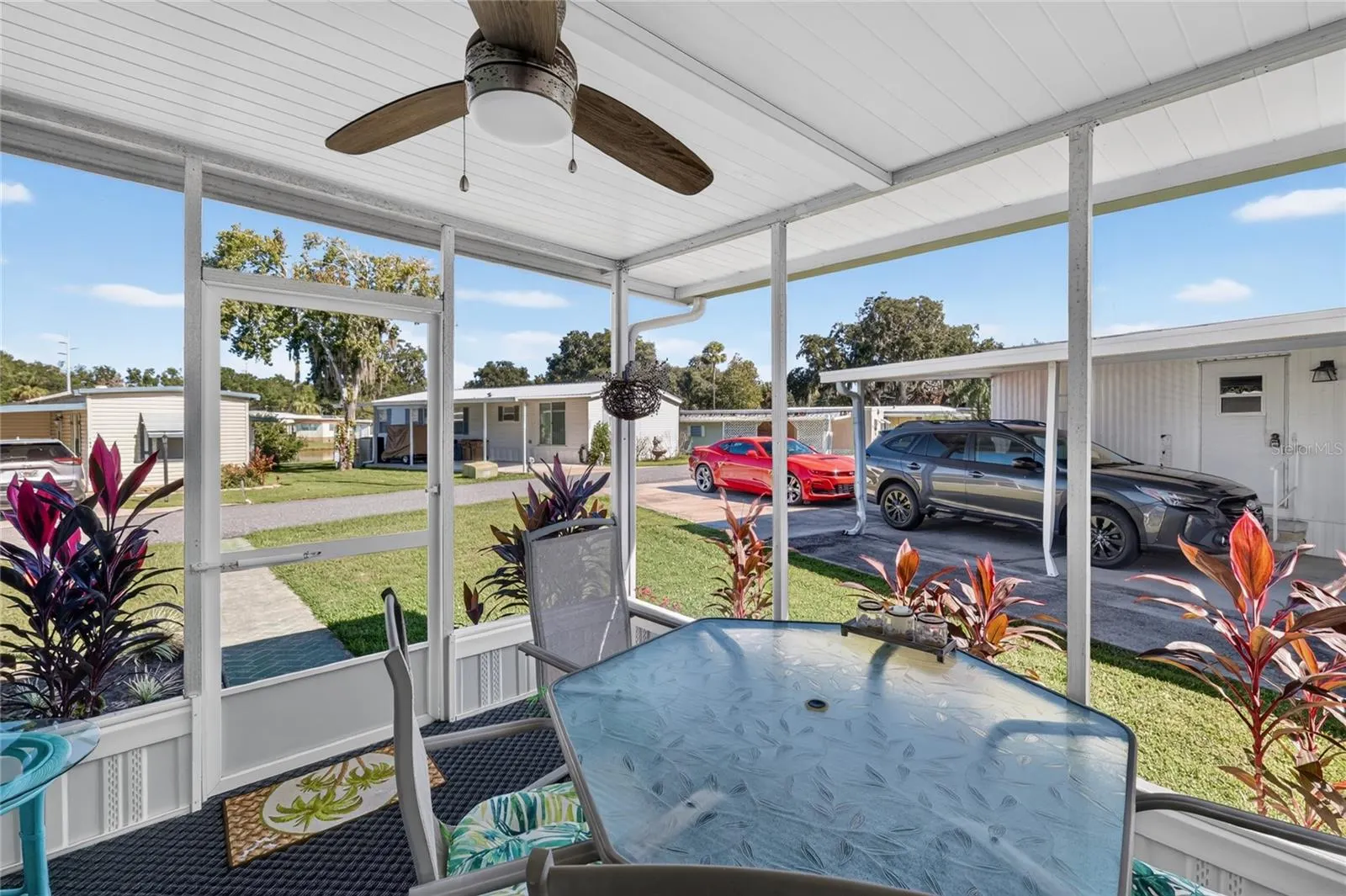 565 TAMMI DR