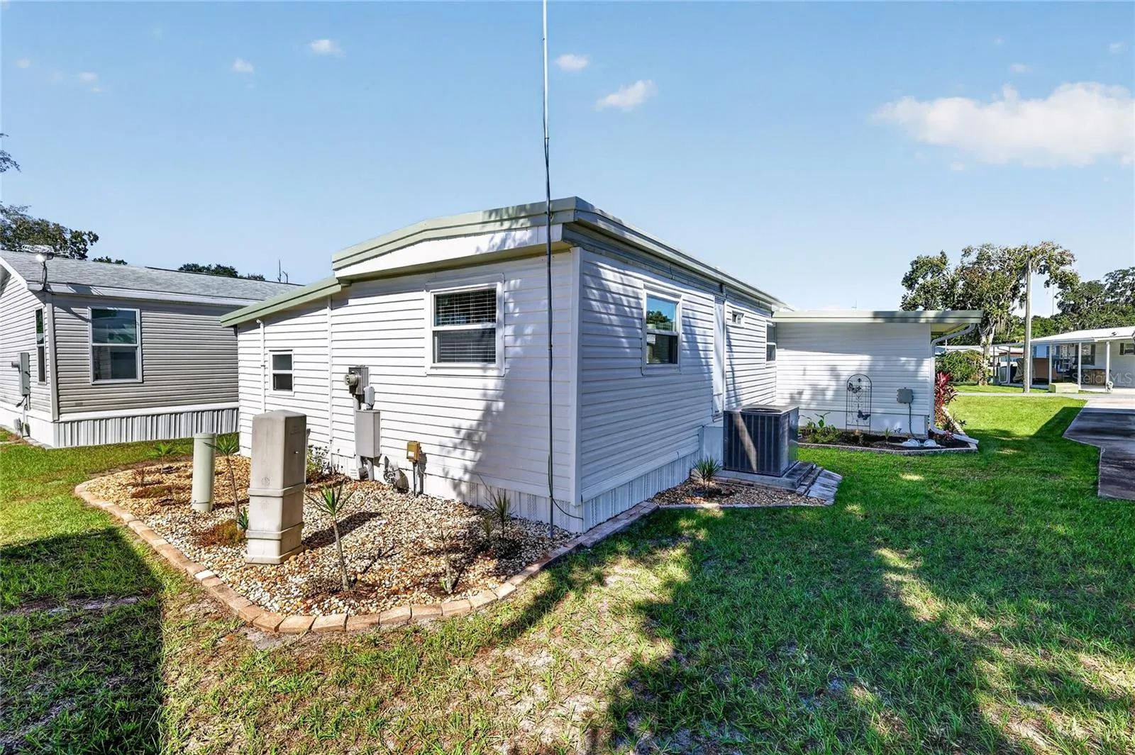 565 TAMMI DR