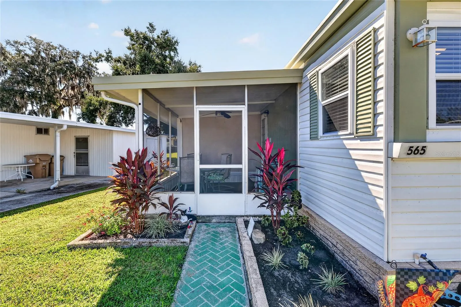 565 TAMMI DR