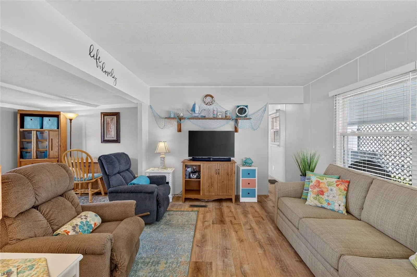 565 TAMMI DR