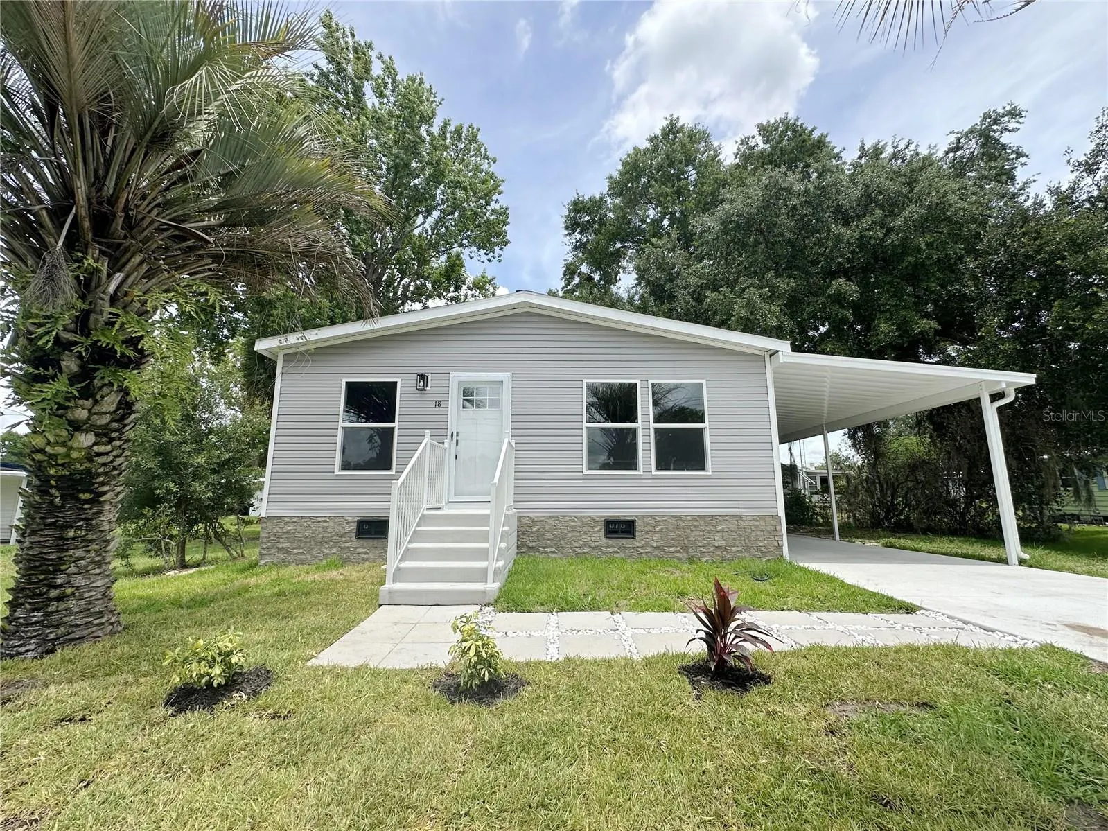 18 ROBIN RD