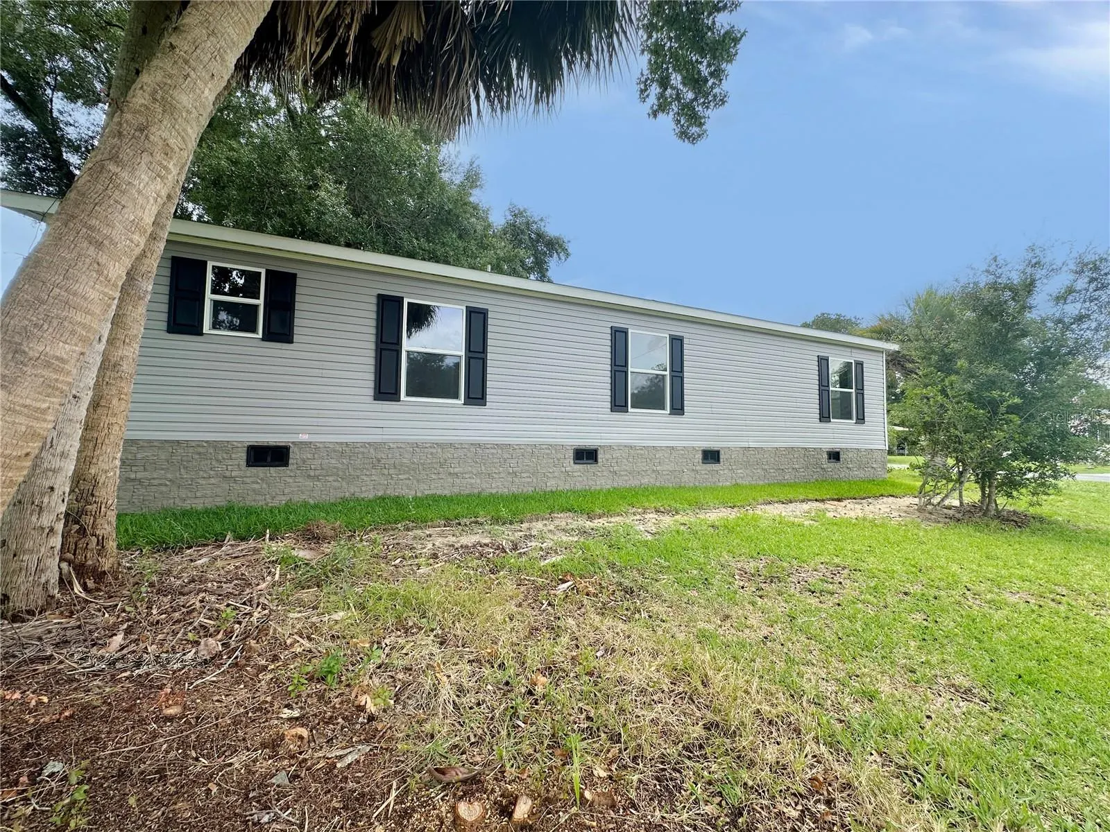 18 ROBIN RD