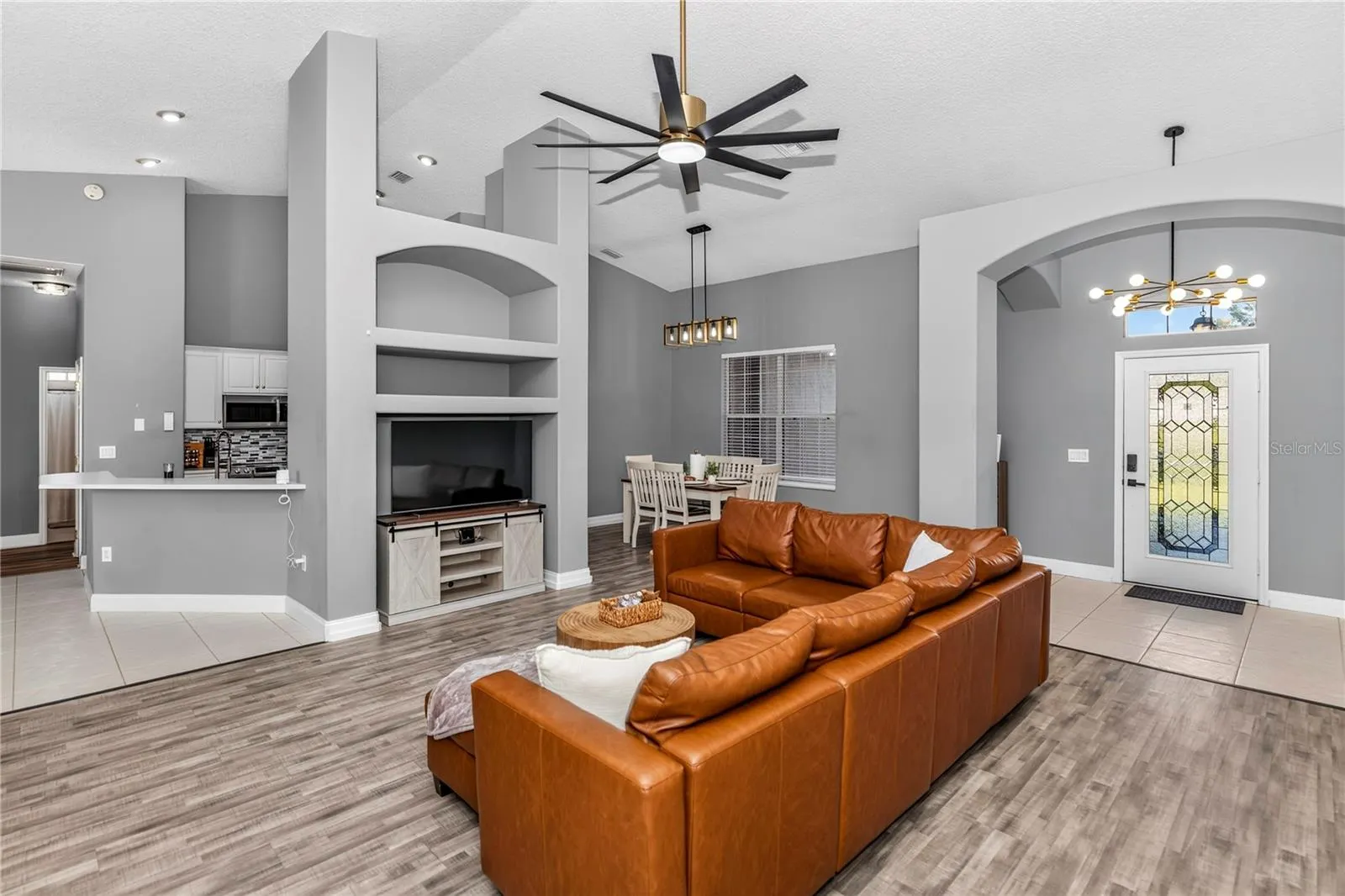 10240 BARRINGTON CT