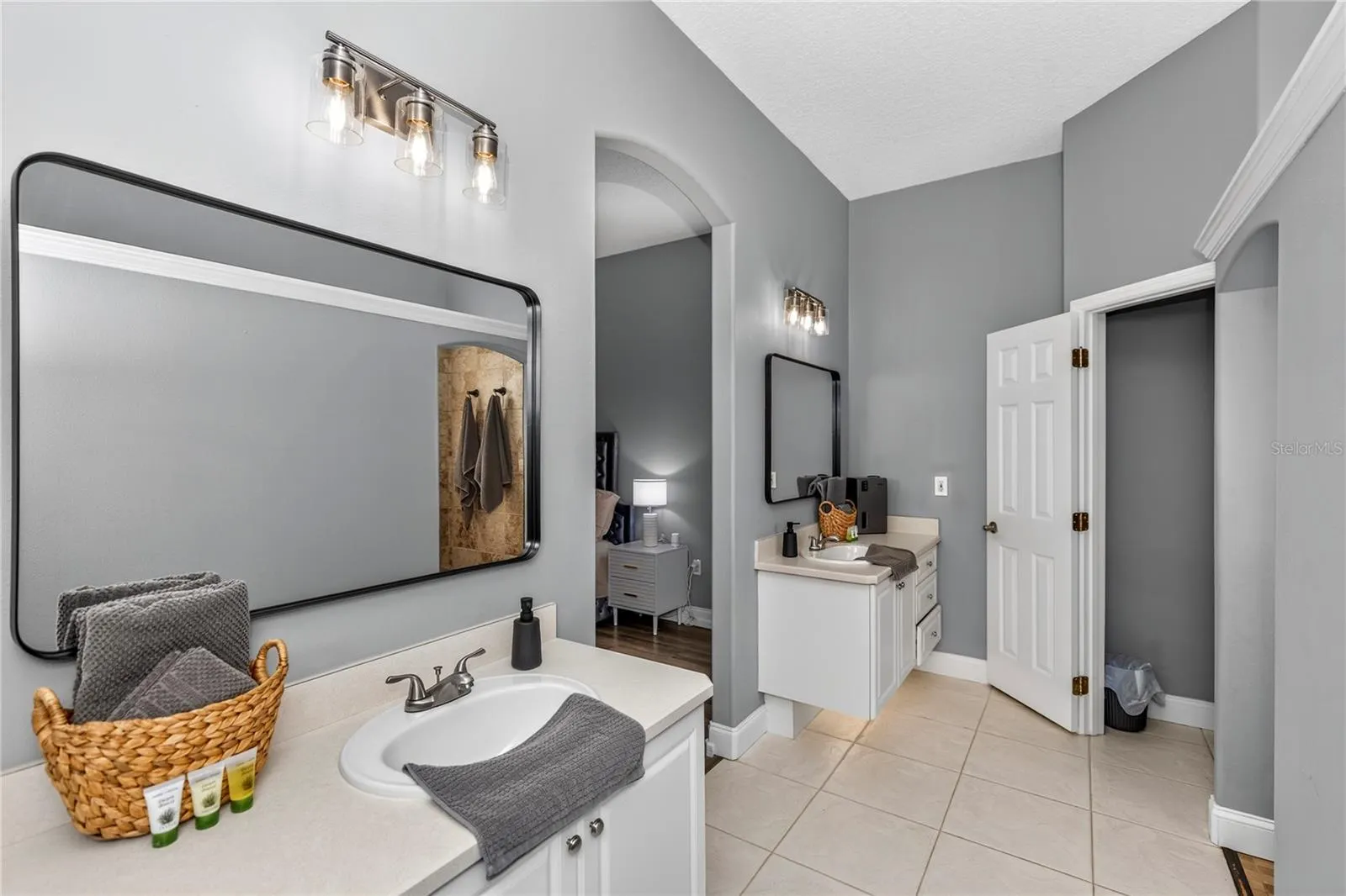 10240 BARRINGTON CT