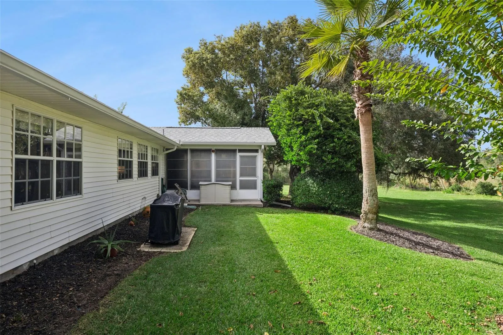 26949 RACQUET CIR