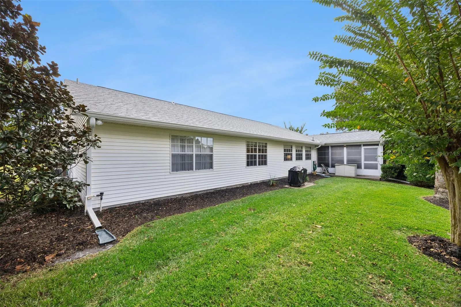 26949 RACQUET CIR
