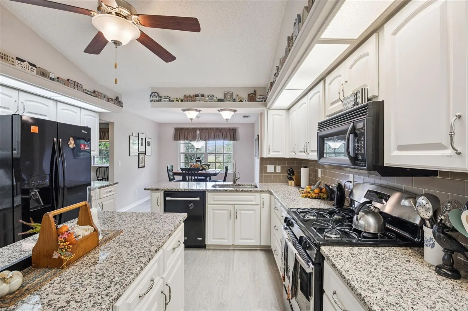 26949 RACQUET CIR