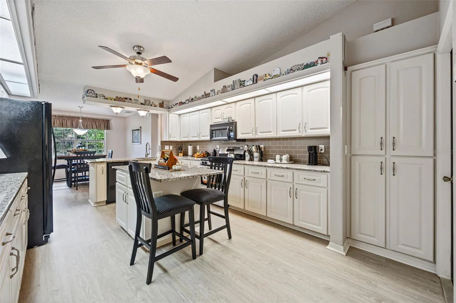 26949 RACQUET CIR