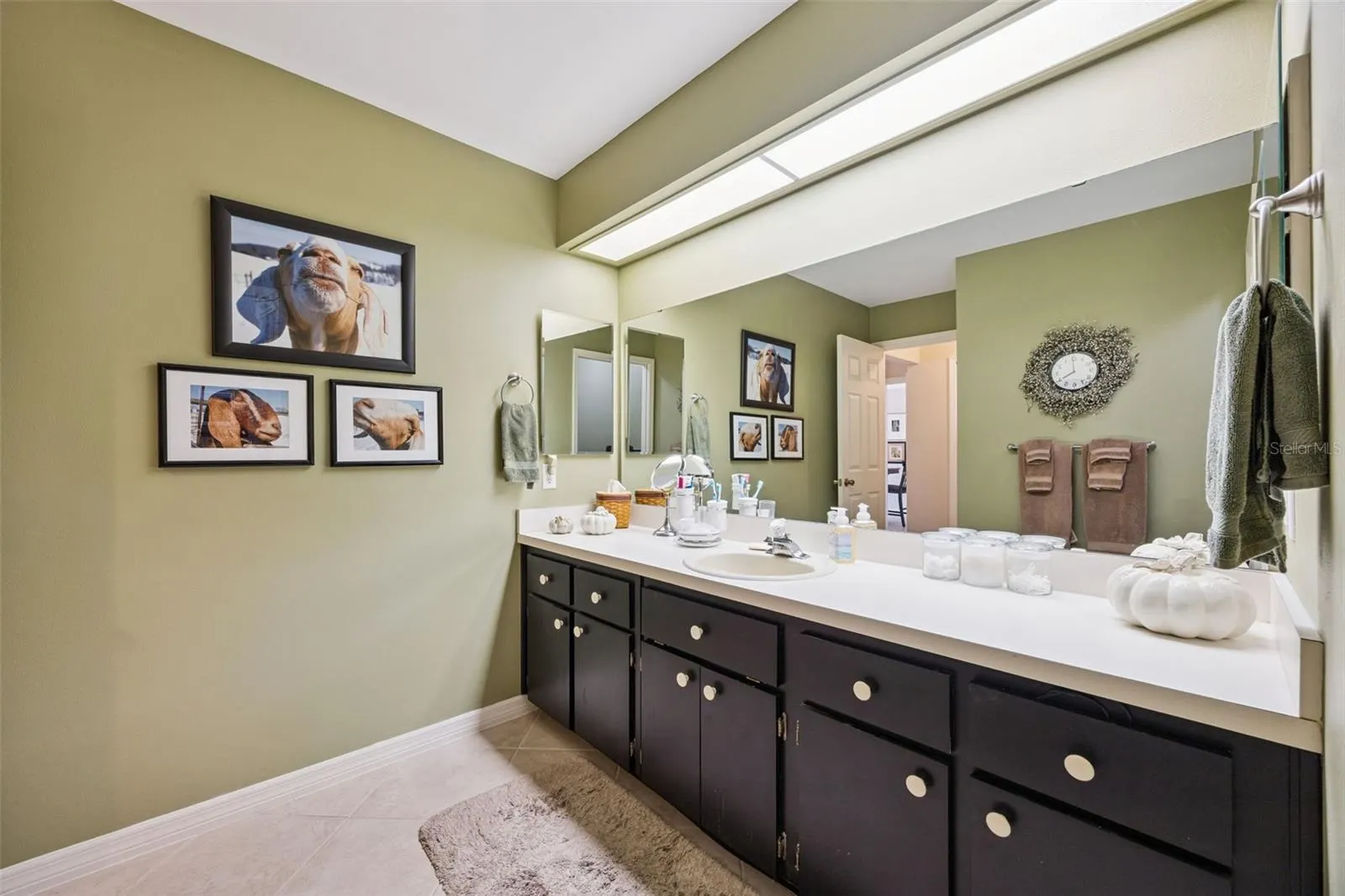 26949 RACQUET CIR
