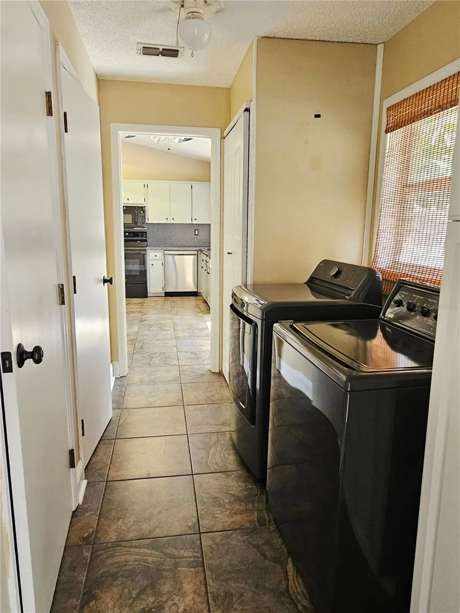1200 WOODDELL DR