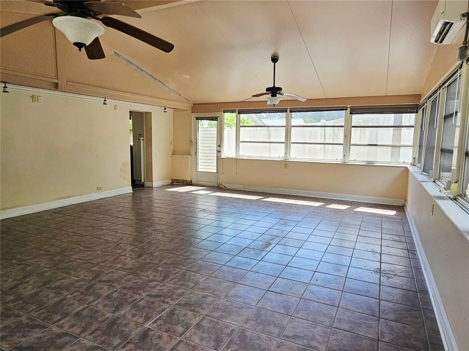 1200 WOODDELL DR