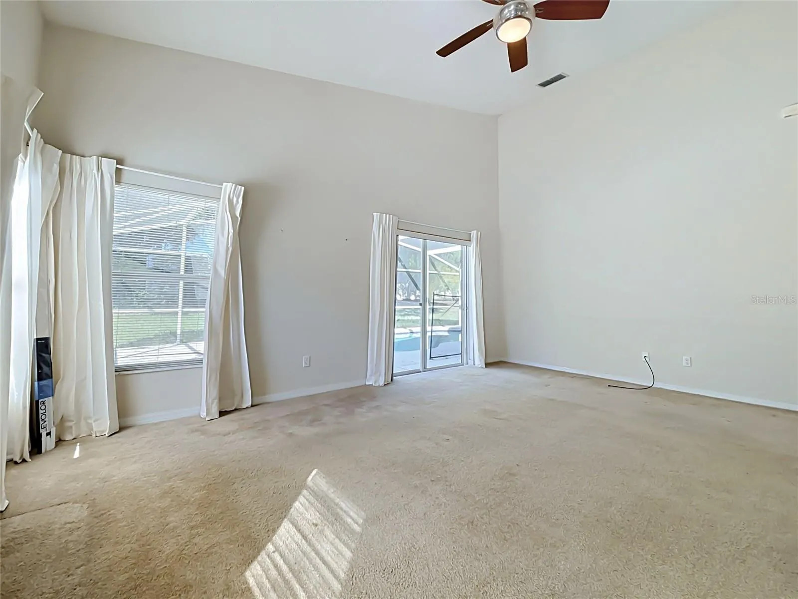 750 BLOOMINGDALE DR