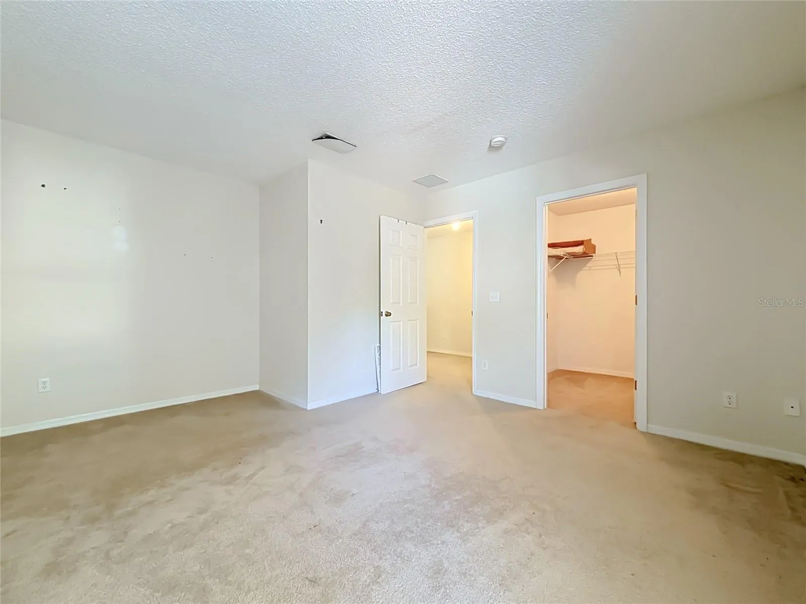750 BLOOMINGDALE DR
