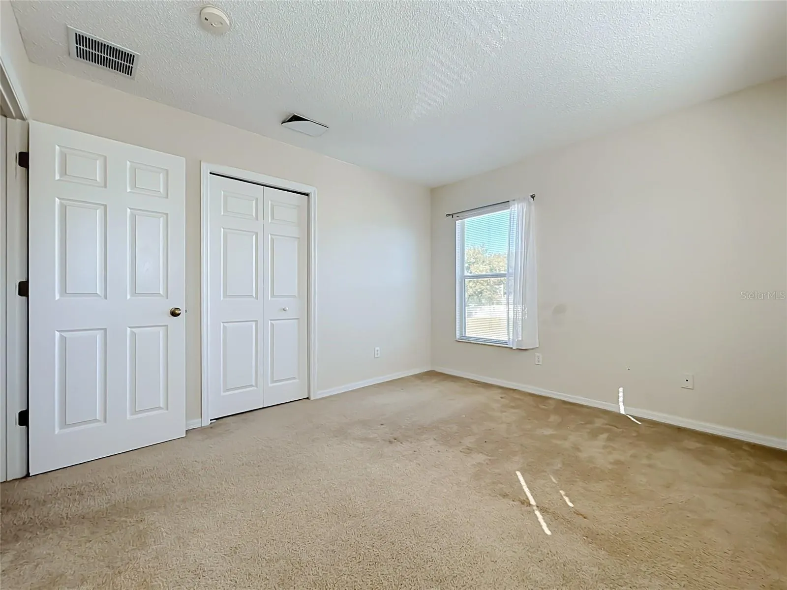 750 BLOOMINGDALE DR