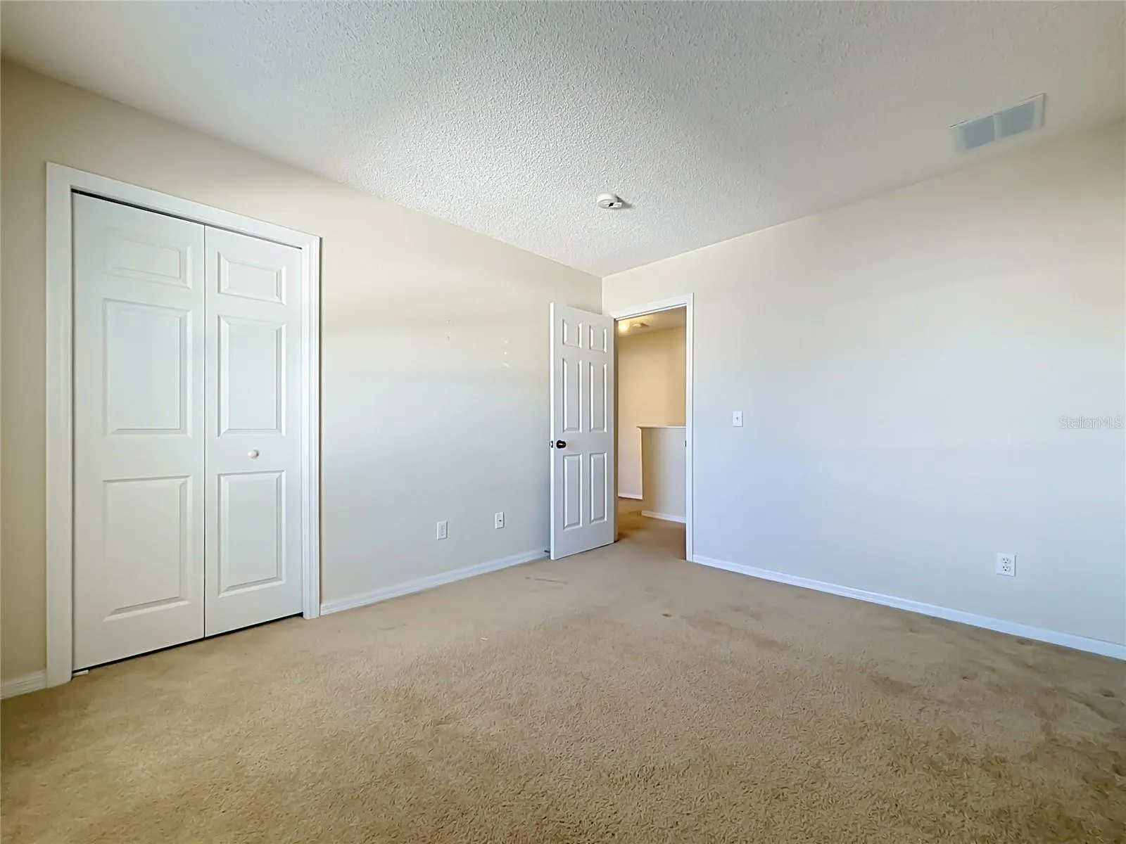 750 BLOOMINGDALE DR